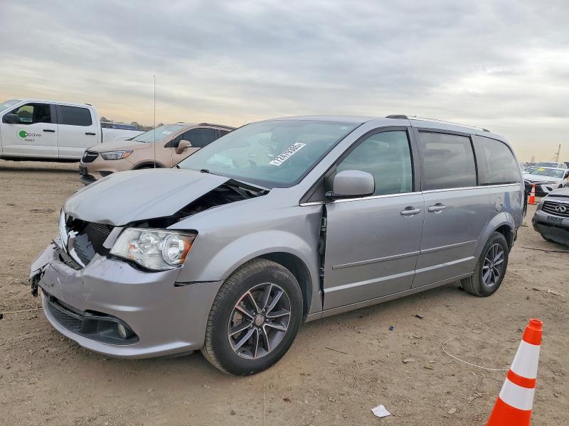 2017 DODGE GRAND CARAVAN — VIN 2C4RDGCG2HR834172