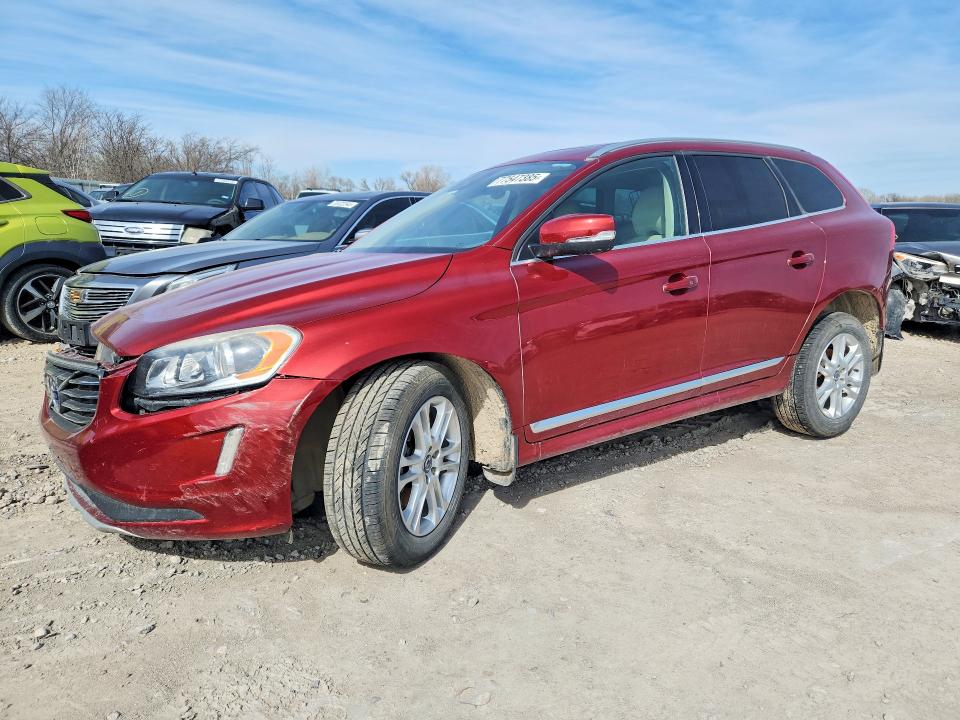 2016 VOLVO XC60 — VIN YV4612RK4G2916876