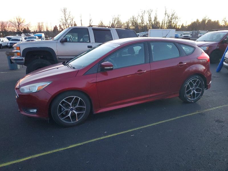 2016 FORD FOCUS SE — VIN 1FADP3K2XGL337156