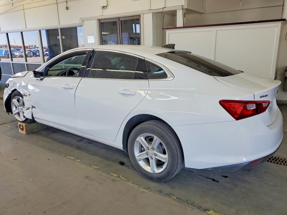 1G1ZB5ST5LF120957