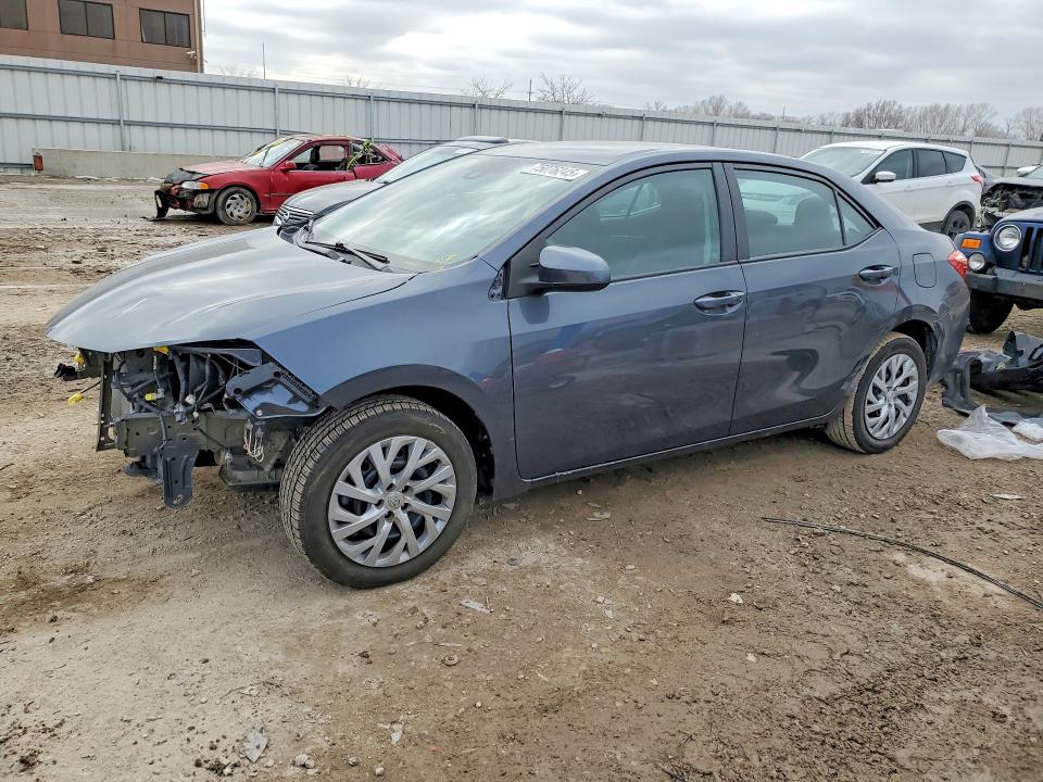 2018 TOYOTA COROLLA — VIN 5YFBURHEXJP751924