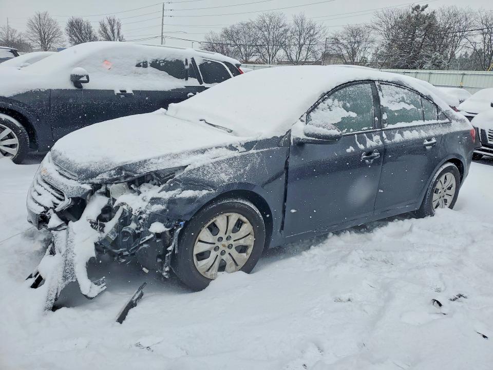 2016 CHEVROLET CRUZE LIMITED — VIN 1G1PC5SH0G7196134
