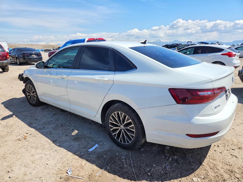 3VWCB7BU9LM065802