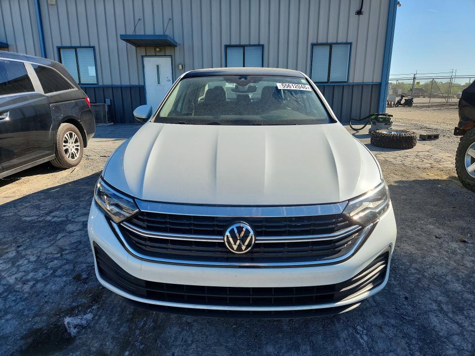 3VW7M7BU6RM057578