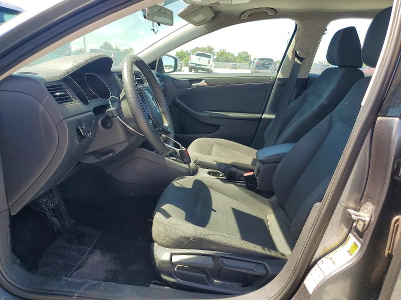 3VW267AJ4GM219975
