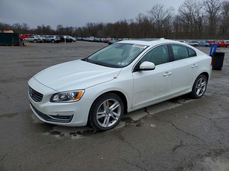 2015 VOLVO S60 — VIN YV1612TK4F2360878