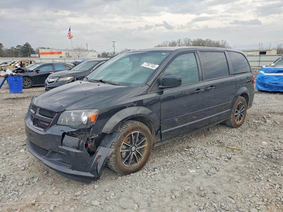 2015 DODGE GRAND CARAVAN — VIN 2C4RDGBG0FR685579