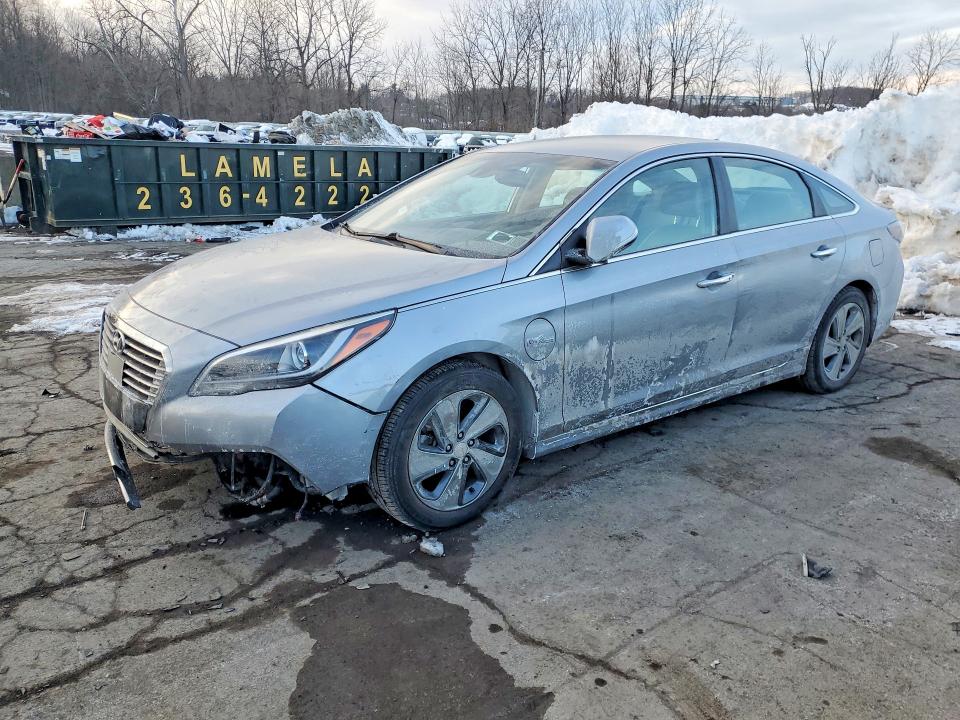2016 HYUNDAI SONATA PLUG-IN HYBRID — VIN KMHE54L20GA026108