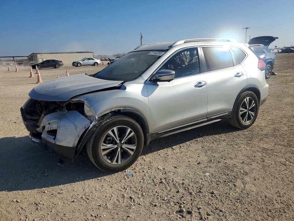 2017 NISSAN ROGUE — VIN 5N1AT2MT9HC893285