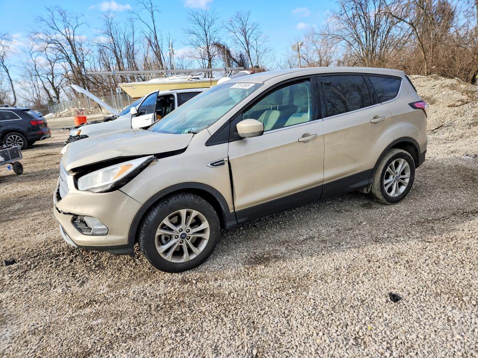 2017 FORD ESCAPE — VIN 1FMCU9GD8HUC71516