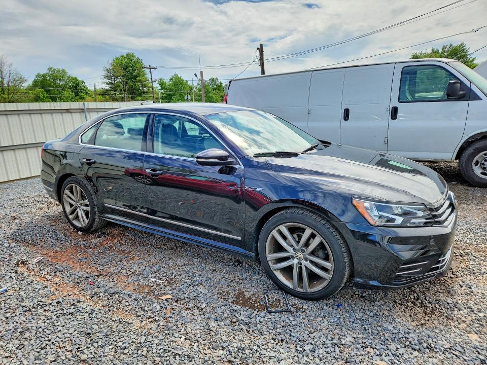 1VWDT7A35HC045520