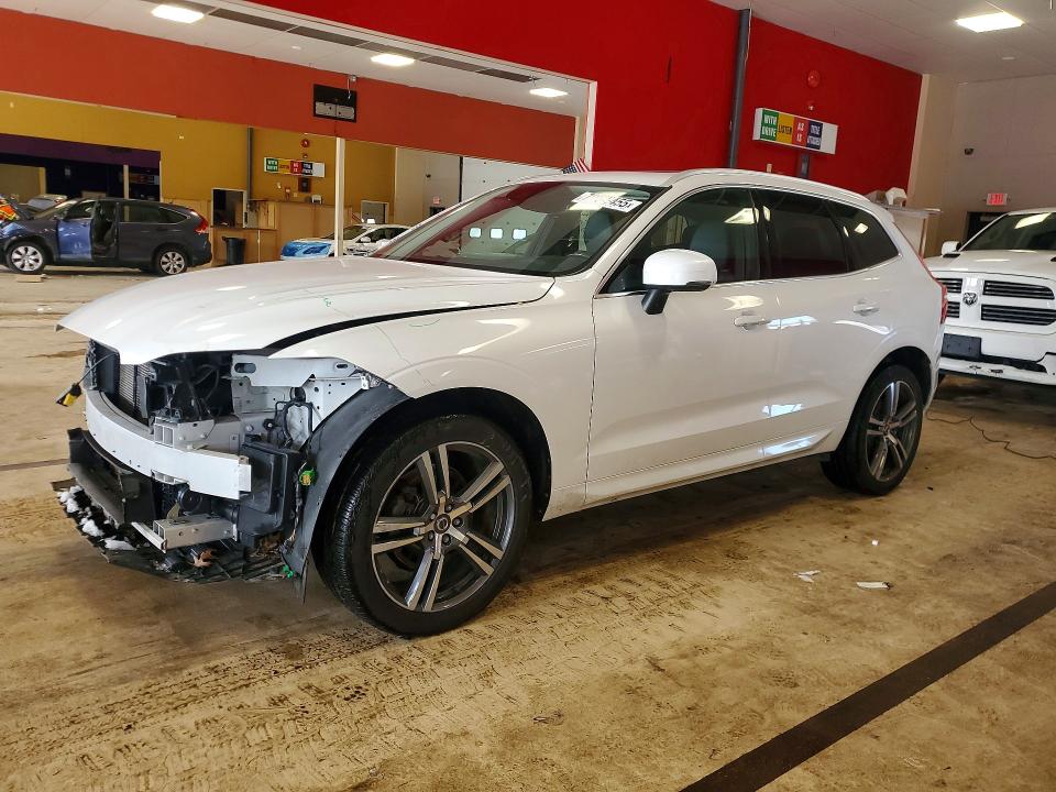2021 VOLVO XC60 — VIN YV4102RK1M1827572