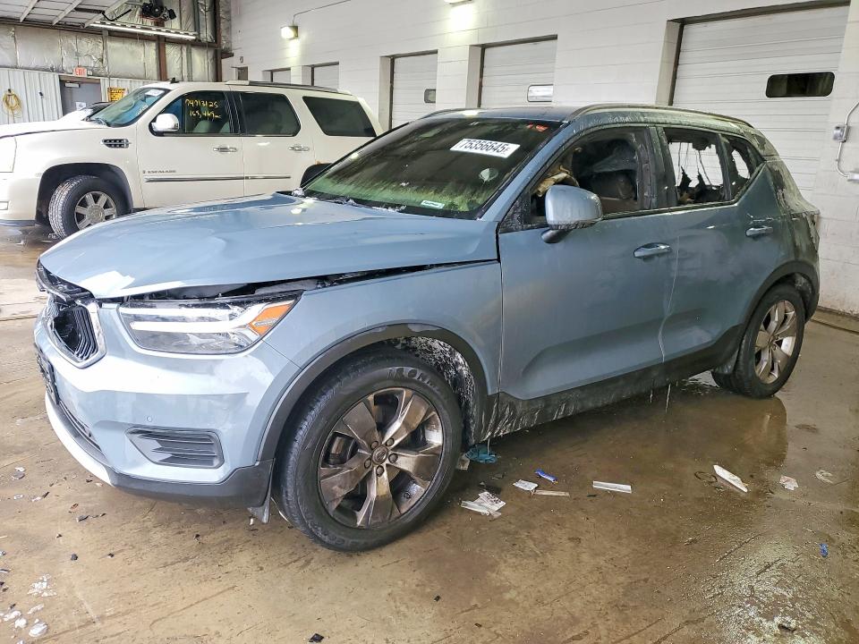 2020 VOLVO XC40 — VIN YV4AC2HK8L2309248