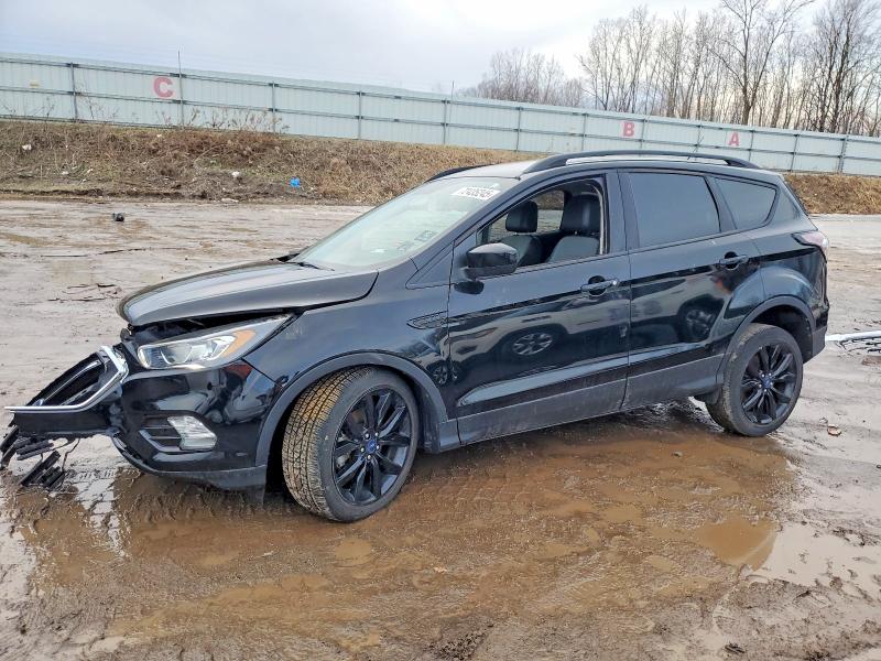 2017 FORD ESCAPE — VIN 1FMCU9GD4HUE70661