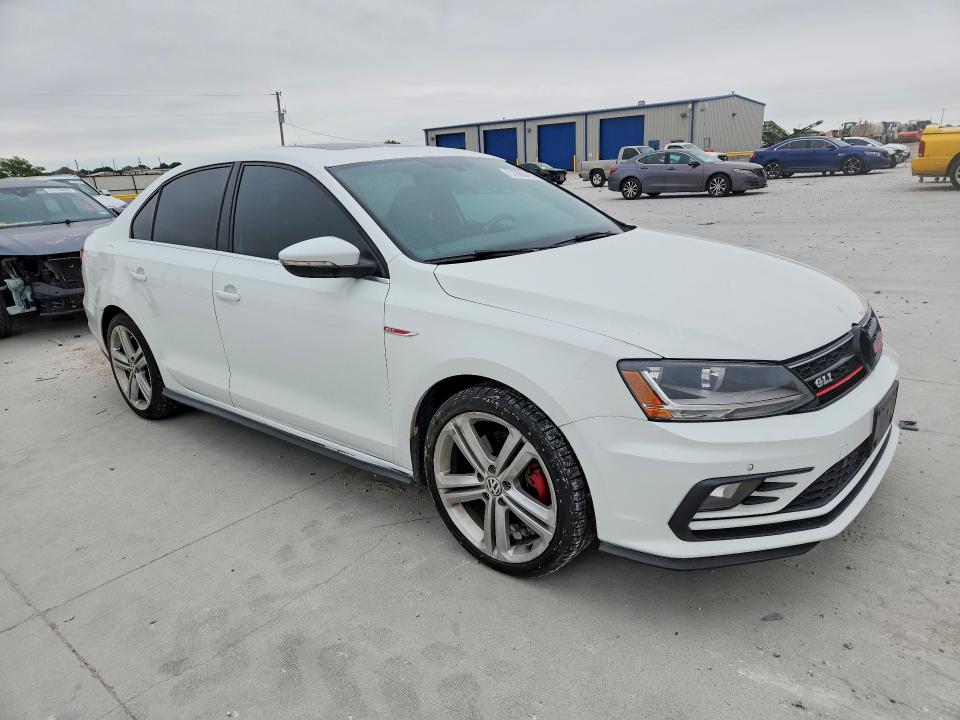 3VW5T7AJXHM299807