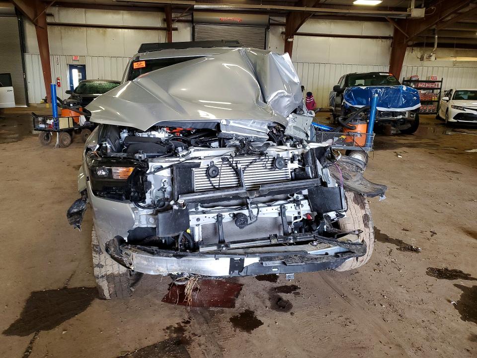 JTEVB5BR9S5001075