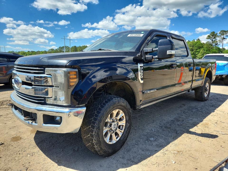 2018 FORD F350 — VIN 1FT8W3BTXJEC76961