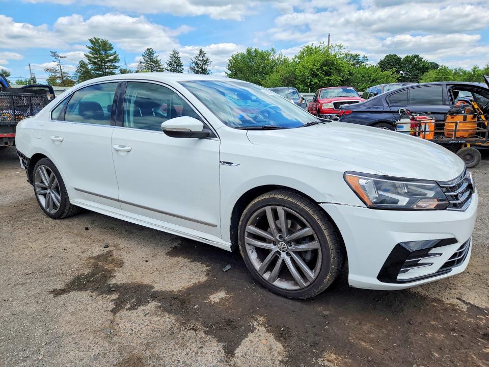 1VWDT7A31HC020307