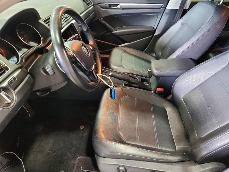 1VWDT7A38HC031210