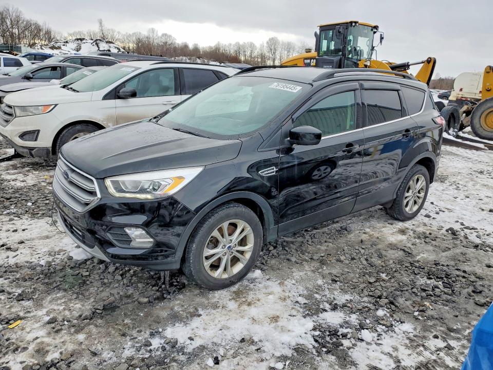 2017 FORD ESCAPE — VIN 1FMCU9GD5HUE03907