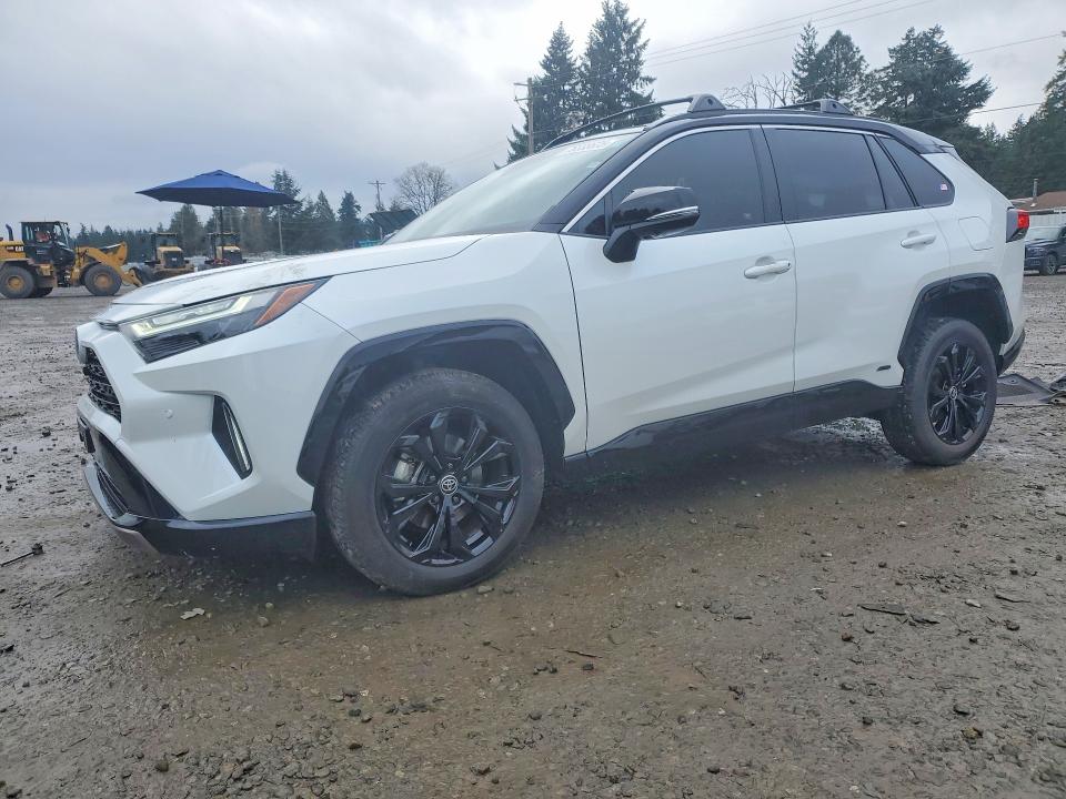 2024 TOYOTA RAV4 HYBRID — VIN JTME6RFV4RD560024