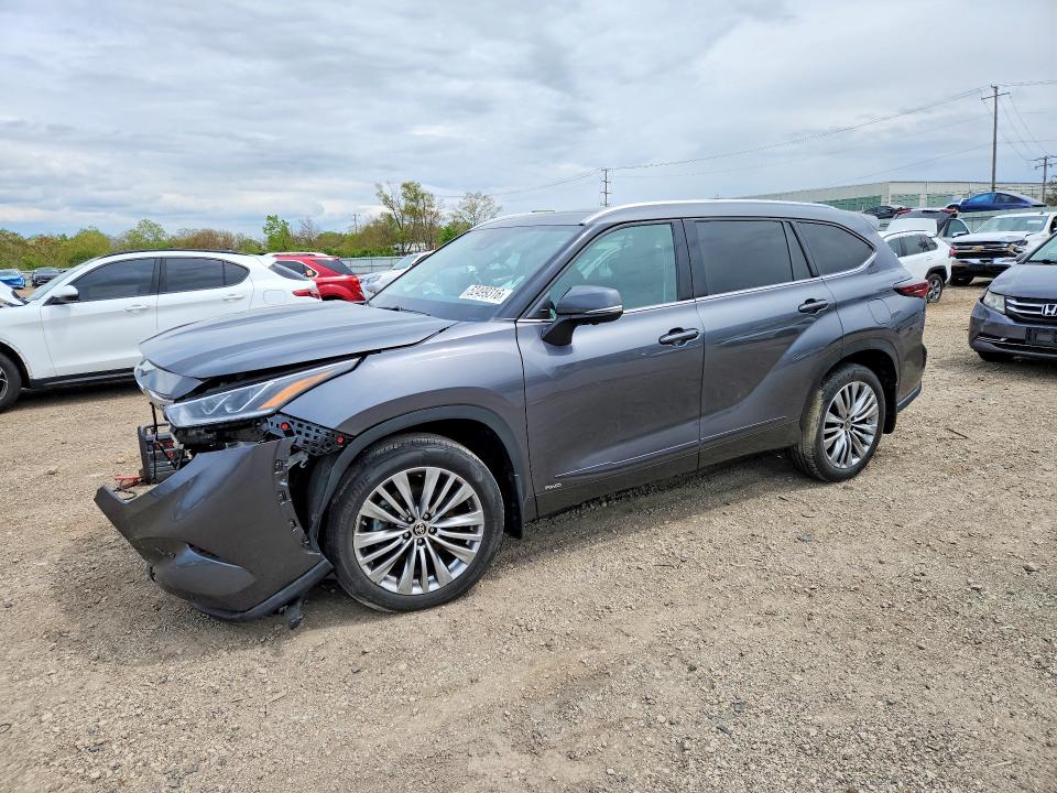 2024 TOYOTA HIGHLANDER HYBRID — VIN 5TDEBRCH8RS603228
