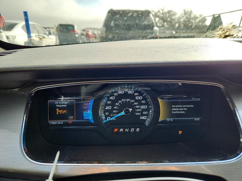 1FAHP2E82FG100230