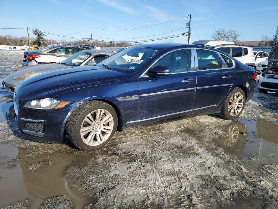 2016 JAGUAR XF PREMIUM — VIN SAJBD4BV0GCY06945
