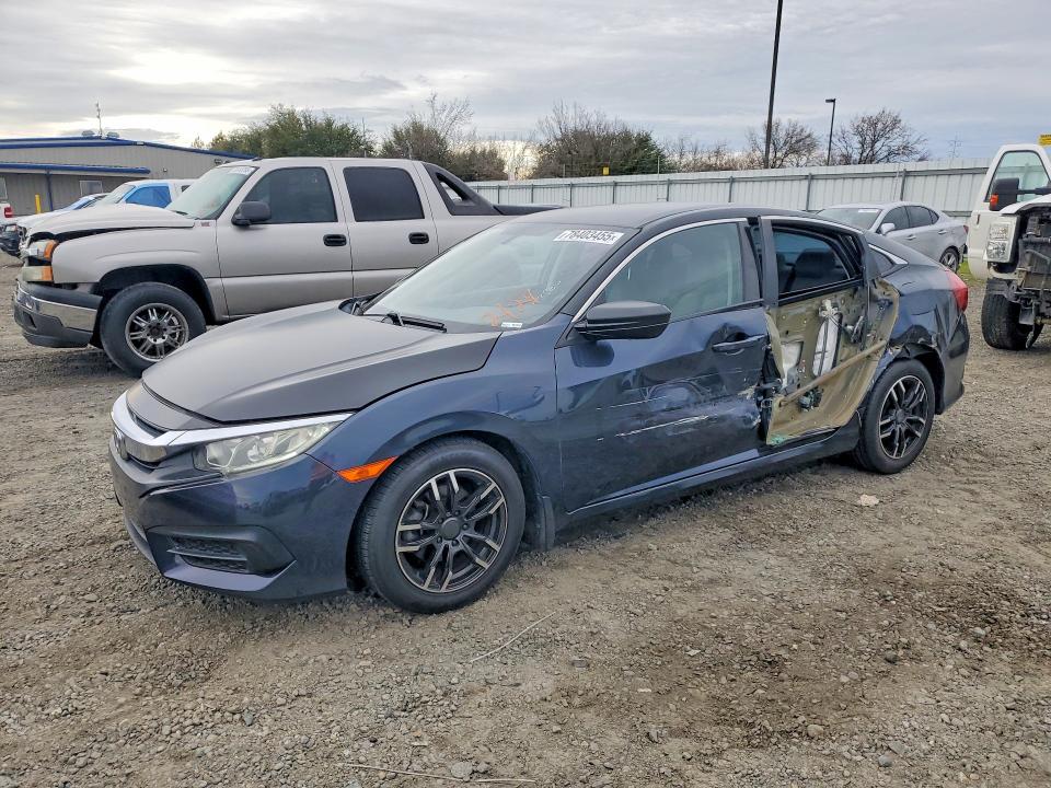 2017 HONDA CIVIC — VIN 2HGFC2F58HH558266