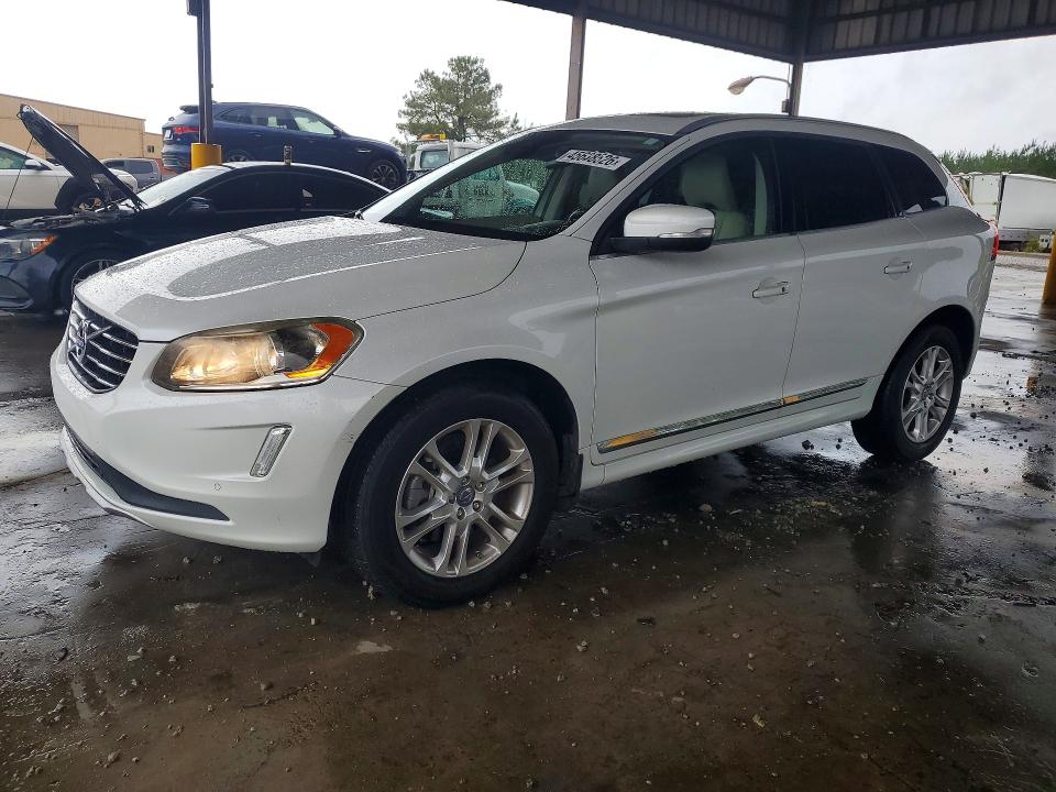 2015 VOLVO XC60 — VIN YV440MDD8F2607554