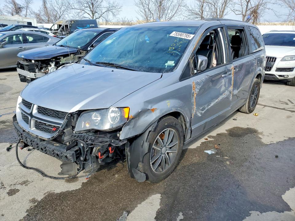 2018 DODGE GRAND CARAVAN — VIN 2C4RDGEG3JR241133