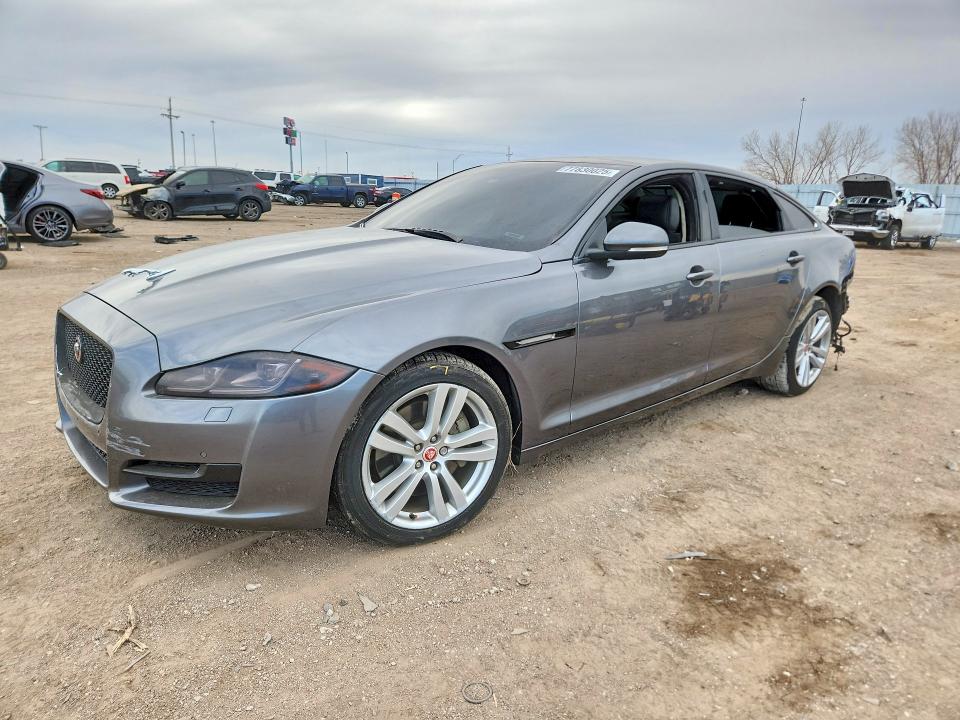 2016 JAGUAR XJL — VIN SAJWJ2GD3G8W03257