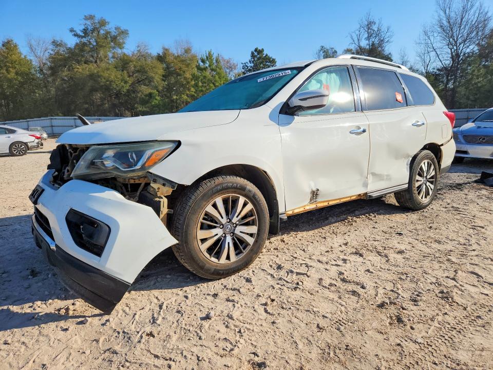 2017 NISSAN PATHFINDER — VIN 5N1DR2MM7HC687547