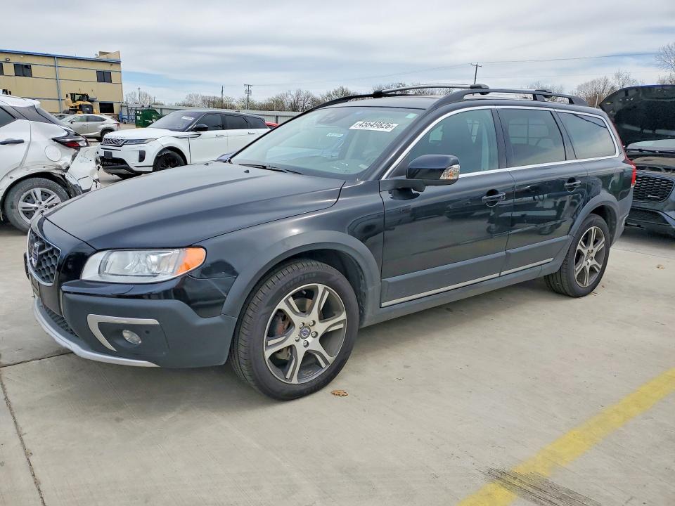 2015 VOLVO XC70 — VIN YV4902NM4F1224015