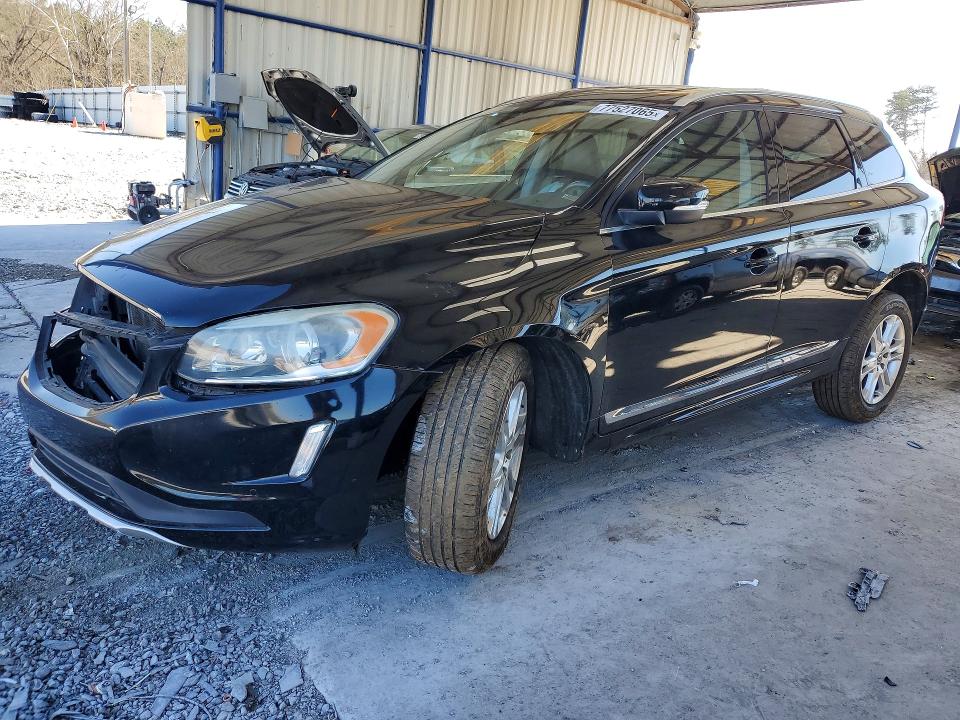 2015 VOLVO XC60 — VIN YV440MDKXF2731906