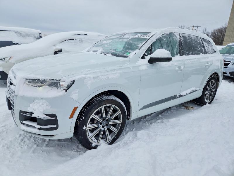 2017 AUDI Q7 — VIN WA1LAAF74HD000568