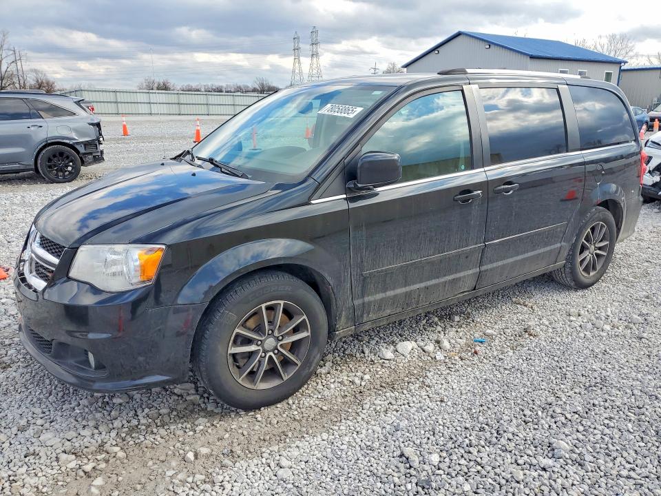 2017 DODGE GRAND CARAVAN — VIN 2C4RDGCG5HR666527