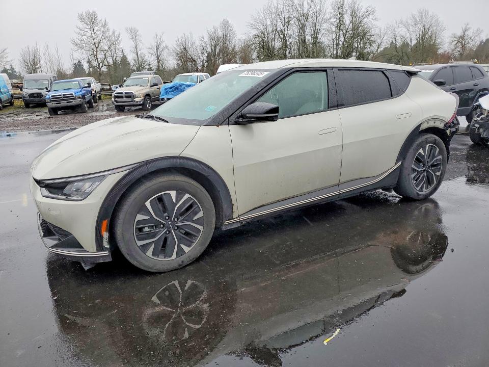2022 KIA EV6 — VIN KNDC3DLC1N5060865