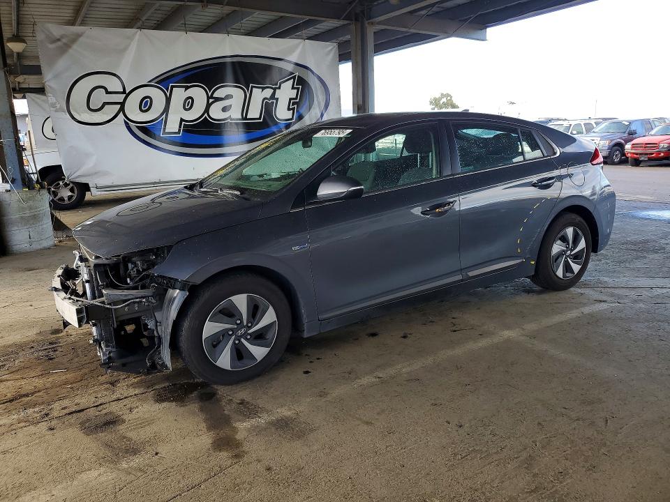2018 HYUNDAI IONIQ SEL — VIN KMHC75LC5JU091185