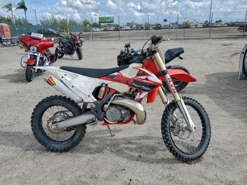 2018 GAS MOTORBIKE — VIN VTRECH2C5JG300051