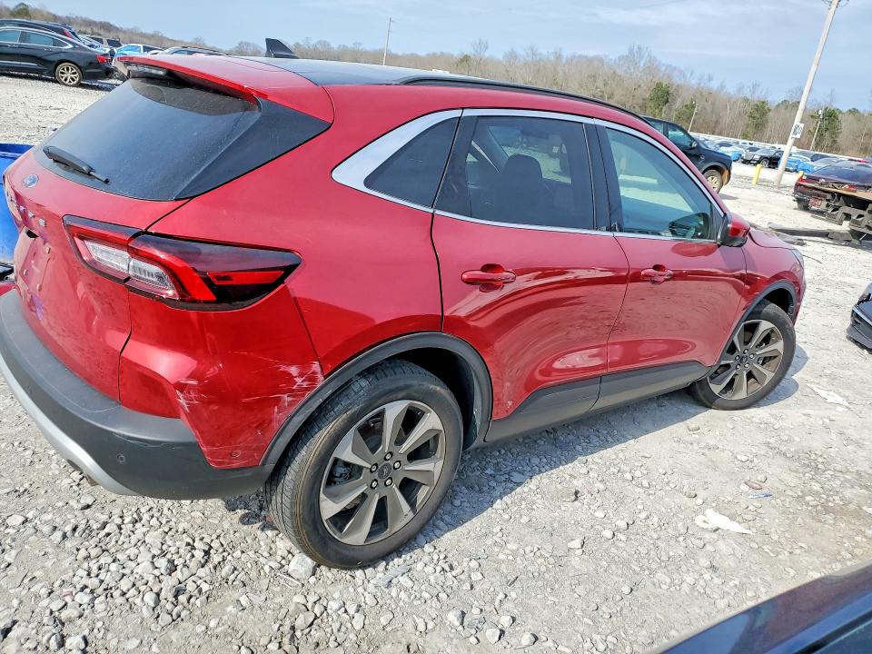 1FMCU9JA5PUA08381