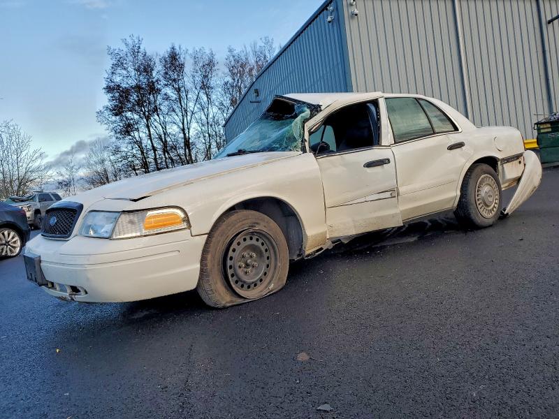 2002 FORD CROWN VIC — VIN 2FAFP71W22X158822