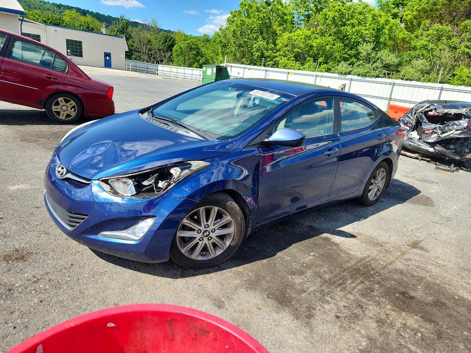 2016 HYUNDAI ELANTRA — VIN 5NPDH4AE5GH656512