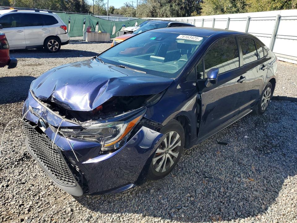 2022 TOYOTA COROLLA LE — VIN JTDEAMDE8NJ036861