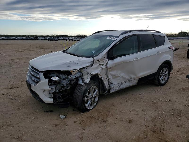 2017 FORD ESCAPE SE — VIN 1FMCU0GD5HUC00897