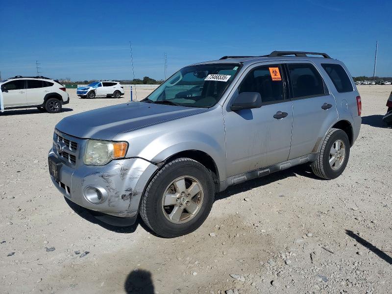 2010 FORD ESCAPE XLS — VIN 1FMCU0C75AKA72324