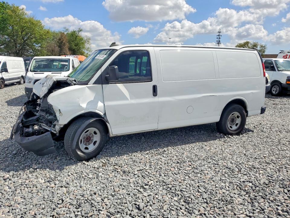 2019 CHEVROLET EXPRESS 25 — VIN 1GCWGAFG8K1363711