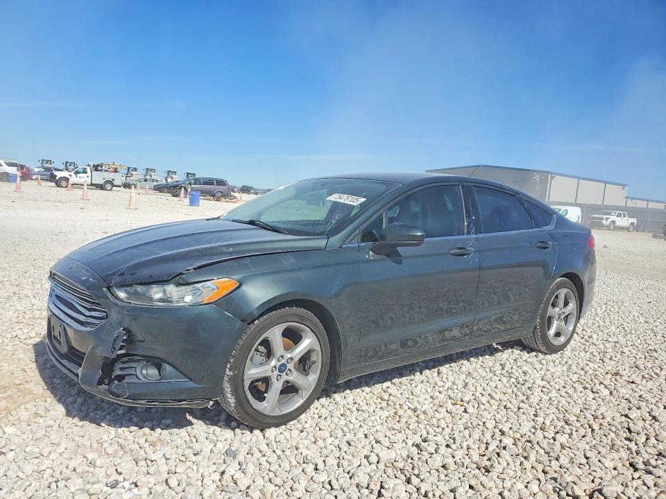2016 FORD FUSION S — VIN 3FA6P0G70GR105310