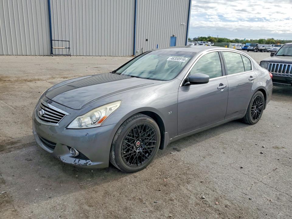 2015 INFINITI Q40 — VIN JN1CV6AP1FM501951