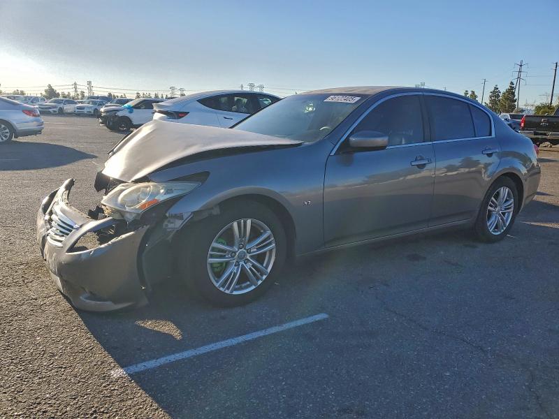 2015 INFINITI Q40 — VIN JN1CV6APXFM501169